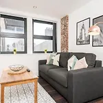 Central Aparthotel By Ustay
